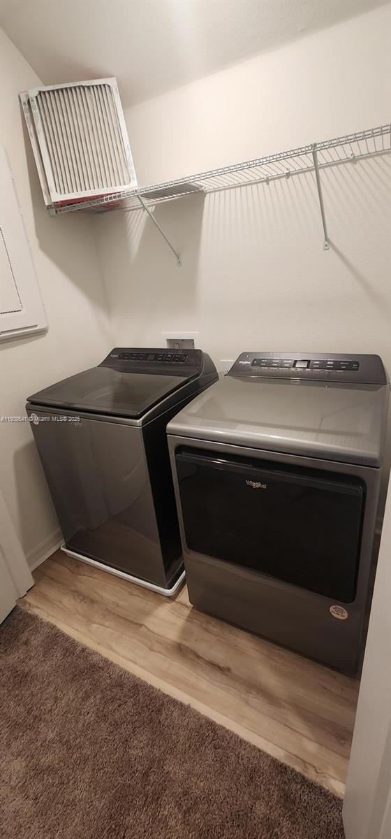 Building Photo - 9348 Westside Hls Dr