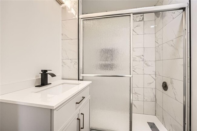 Building Photo - 4201 Regal Ridge Rd