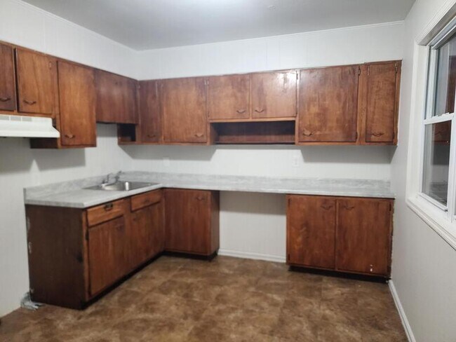 Primary Photo - 17 Alexander Dr