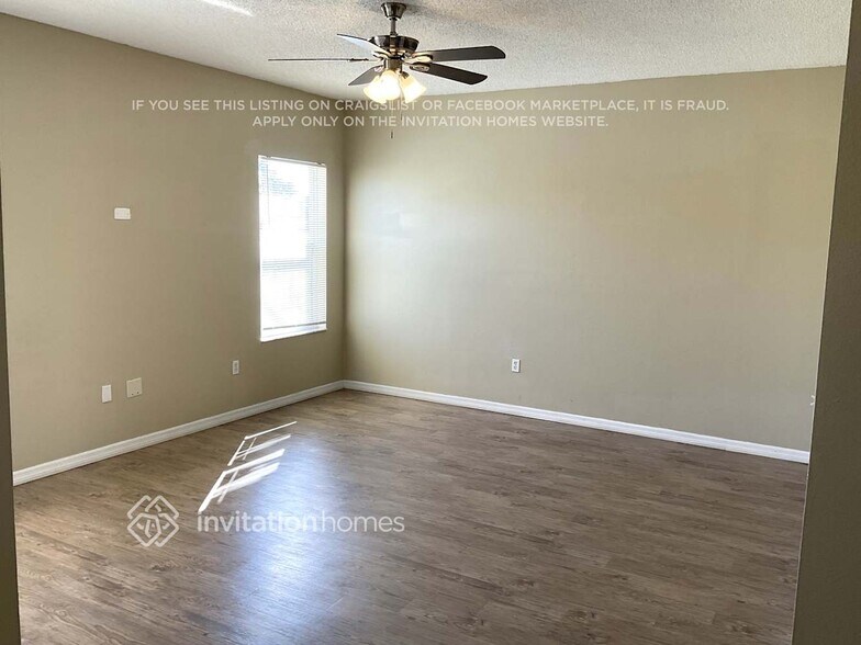 Building Photo - 467 Tamarind Parke Ln