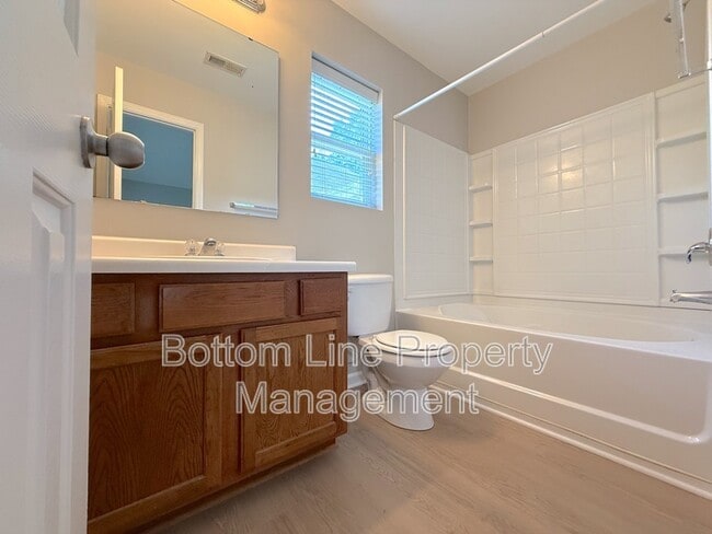 Building Photo - 4918 Muskogee Dr