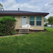 Building Photo - 334 30th Ave N