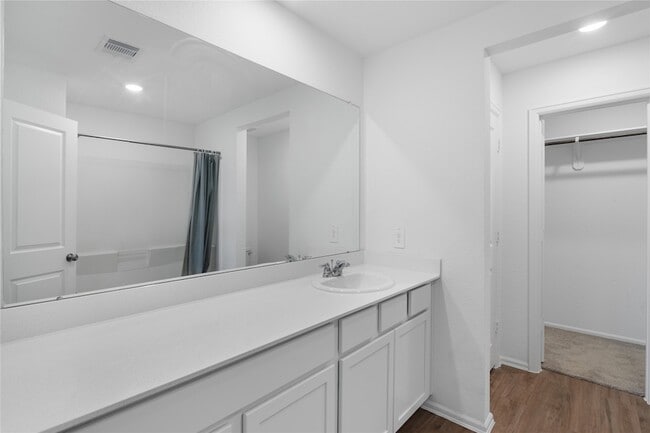 Building Photo - 3034 Twisted Myrtle Dr