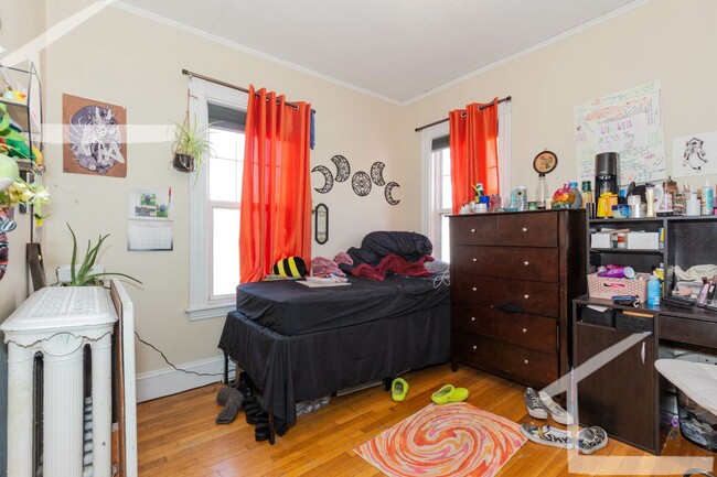 Building Photo - Amazing 5 bed 3 bath in Brighton.... Don't miss out!!