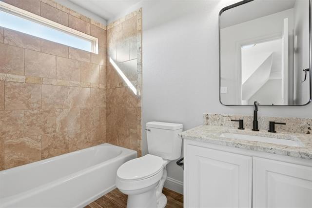 Building Photo - 218 Rising Star Dr