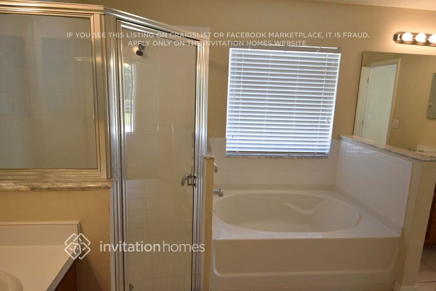 Building Photo - 13806 Royston Bend