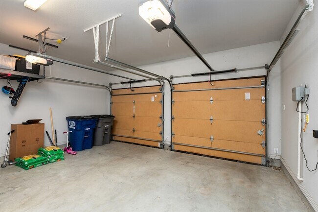 Building Photo - 1104 Knoll St