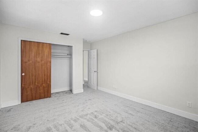 Building Photo - 493 NW 43rd St