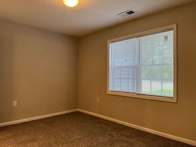 Building Photo - 3730 Pardue Woods Pl