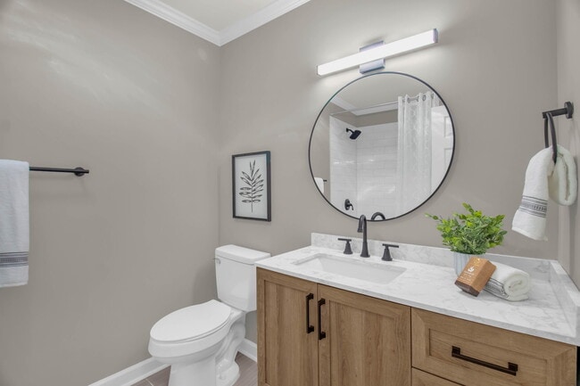 Building Photo - 200 Cedarwood Trail