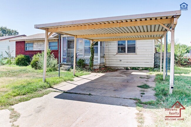 Building Photo - 4225 SE Elmhurst Ln