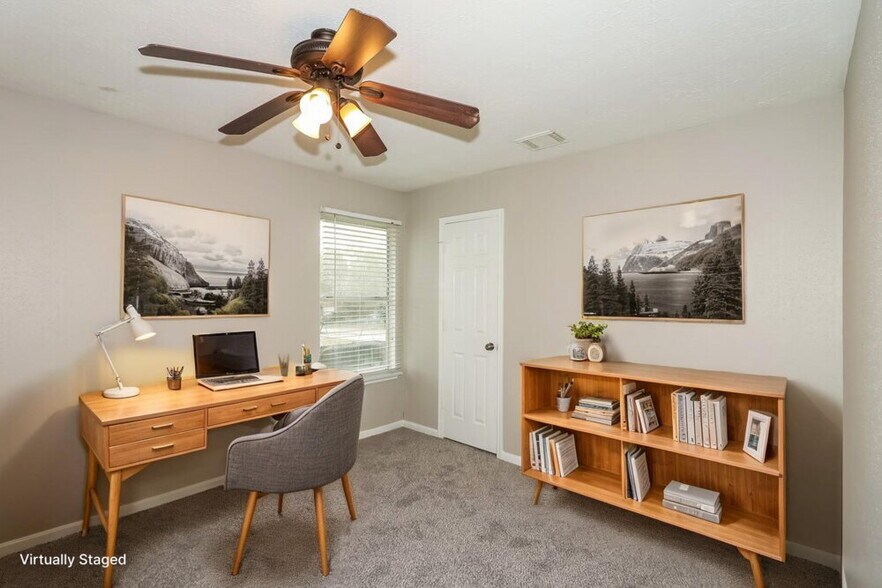 Building Photo - 15815 Spruce River Ct