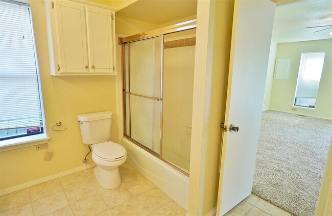 Building Photo - 3 Bed, 2 Bath home in Norman