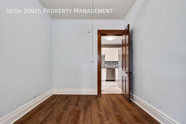 Building Photo - 120 West Ave