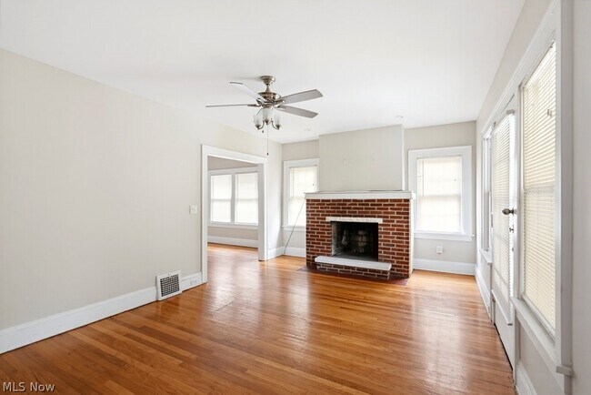 Building Photo - 3423 Beechwood Ave