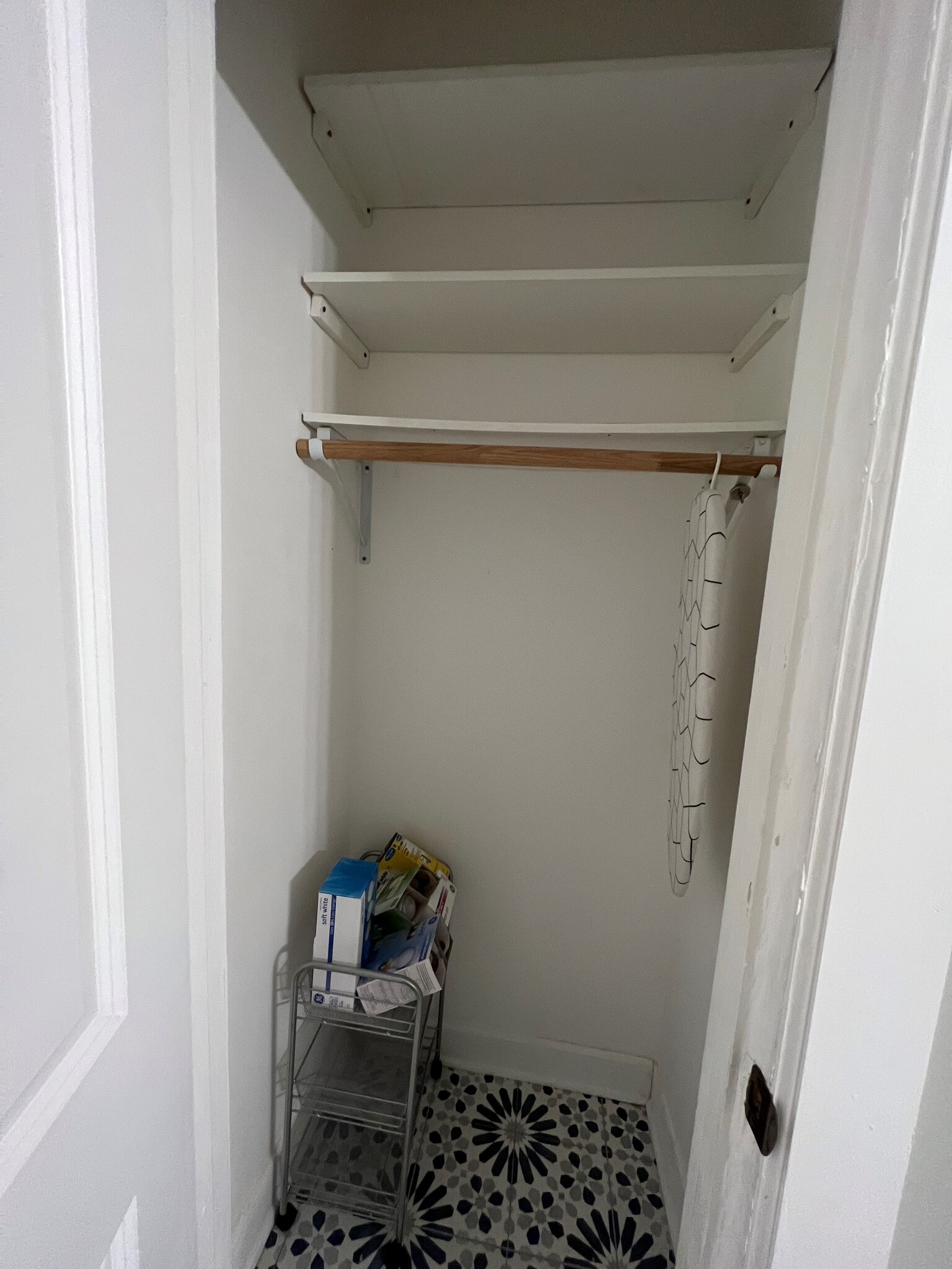 Master Closet 2 - 3528 N Reta Ave