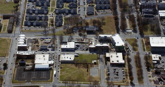 Building Photo - Quinlan Place
