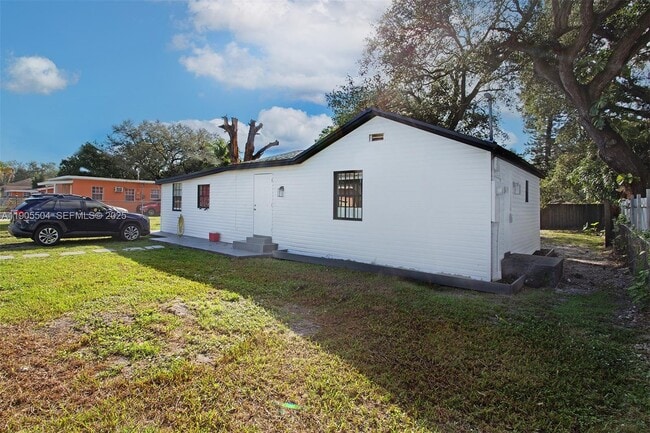 Building Photo - 1934 NW 92nd St