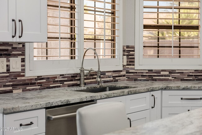 Building Photo - 16809 S 33rd Way