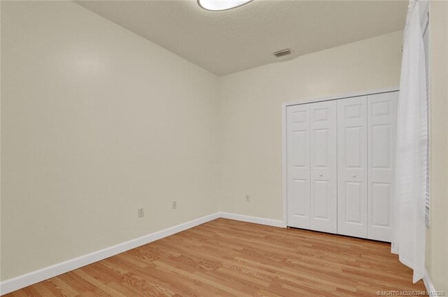 Building Photo - 3701 NW Willow Creek Dr