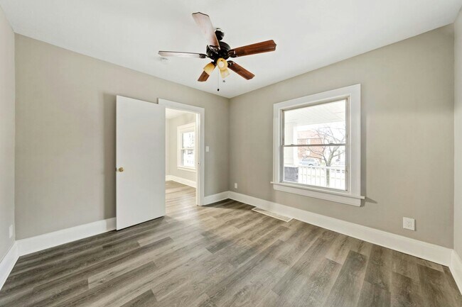 Building Photo - 2233 Bunts Rd