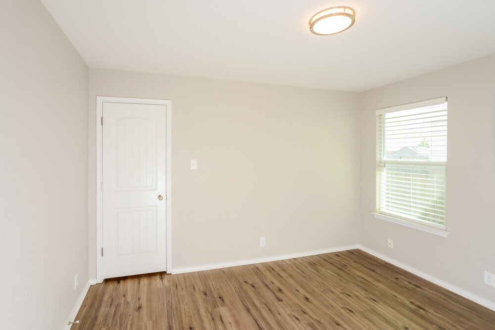 Building Photo - 8850 Belgian Falls