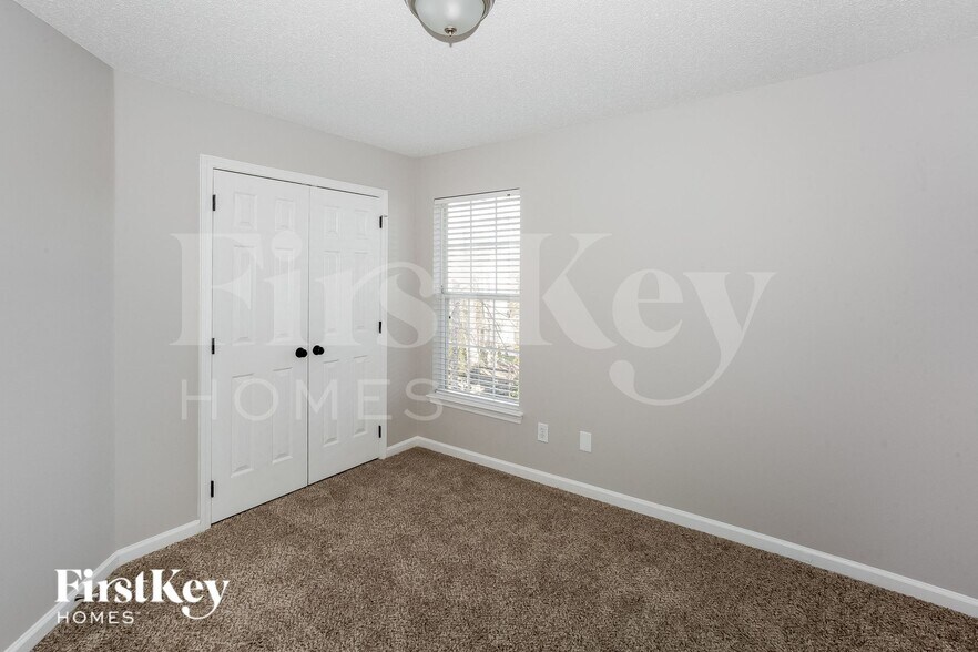 Building Photo - 6115 Downfield Wood Dr