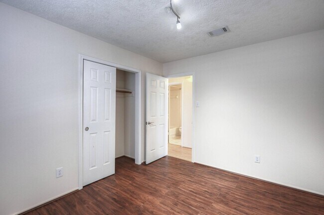 Building Photo - 1226 Berrystone Trail