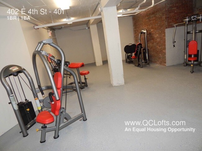 Building Photo - Halligan Coffee Company Lofts- 1 BR Riverview