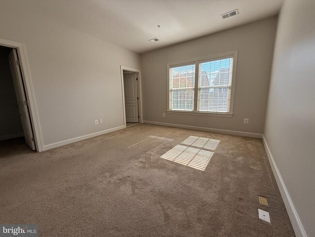 Building Photo - 3529 Sprigg St S