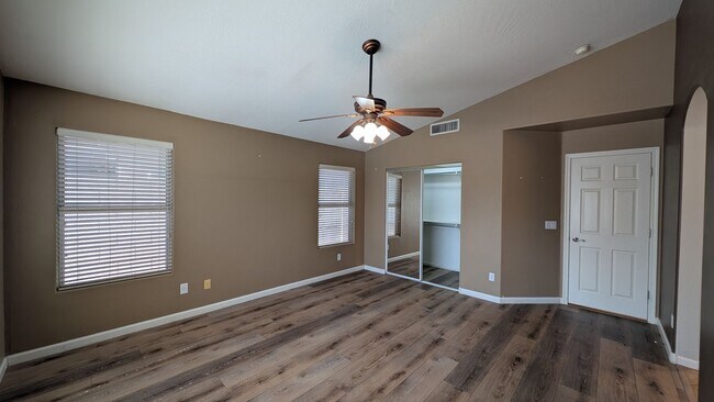 Building Photo - 3 Bedroom Home in the Silverhawk Community Near N Cooper Rd and W Guadalupe Rd!