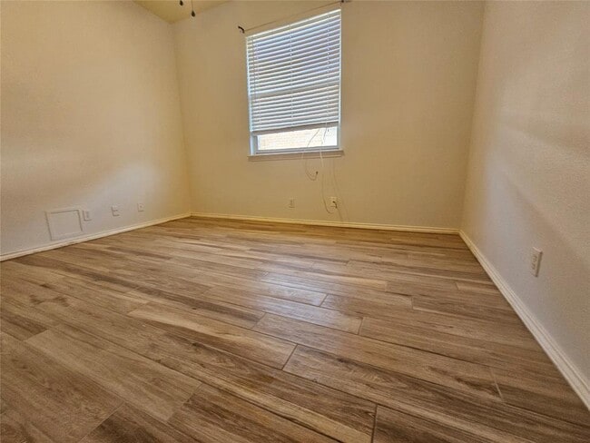 Building Photo - 8506 Hillrock Dr