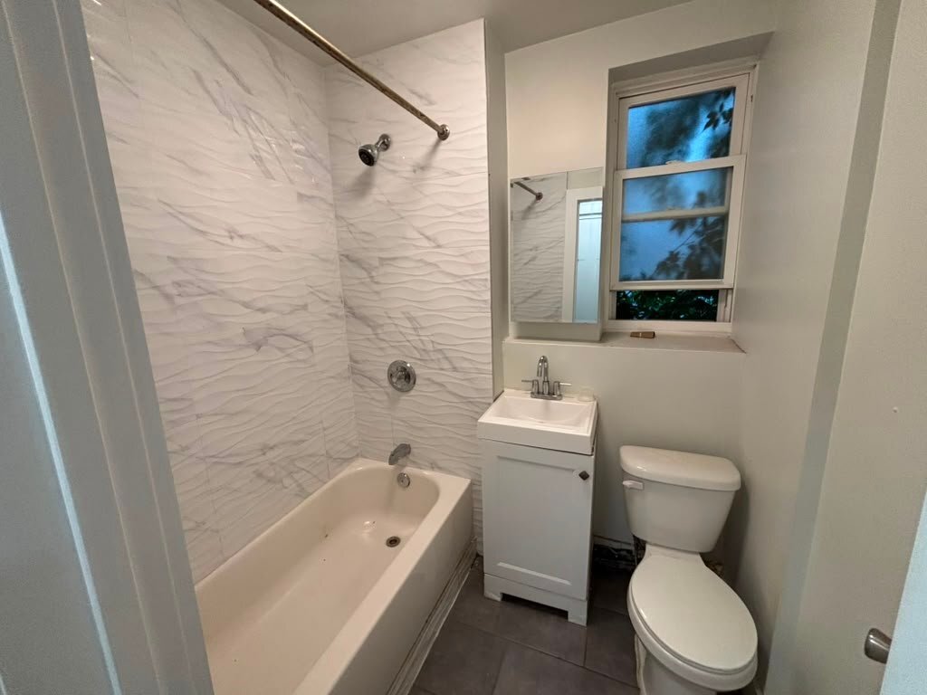 Building Photo - 20 Seidler St