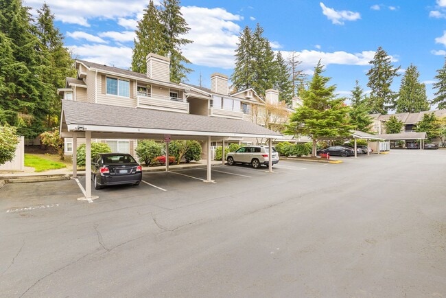 Building Photo - Woodinville 3 Bedroom 2 Bath with Detached Garage - Top Floor