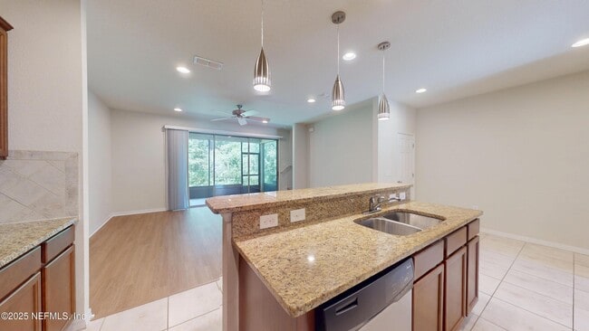 Building Photo - 7027 Coldwater Dr