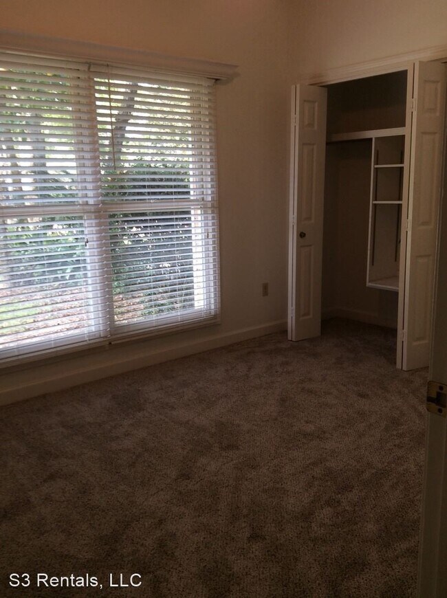 Building Photo - 4 br, 3 bath House - 2542 Brighton Circle
