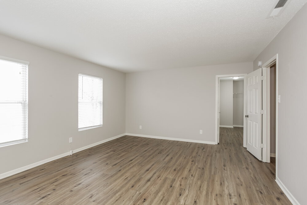 Building Photo - 7905 States Bend Dr