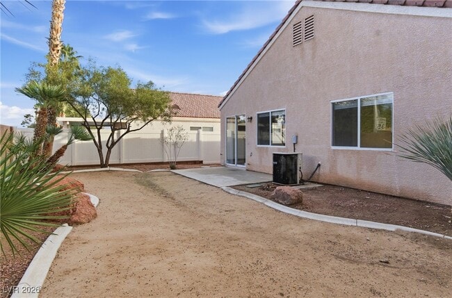 Building Photo - 6670 Cinnabar Coast Ln