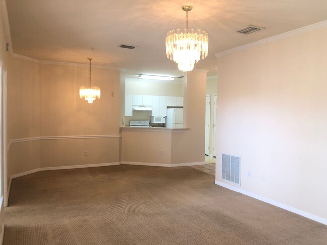 Building Photo - MOVE IN OCTOBER! 3rd floor 3BR/2BA Condo -...