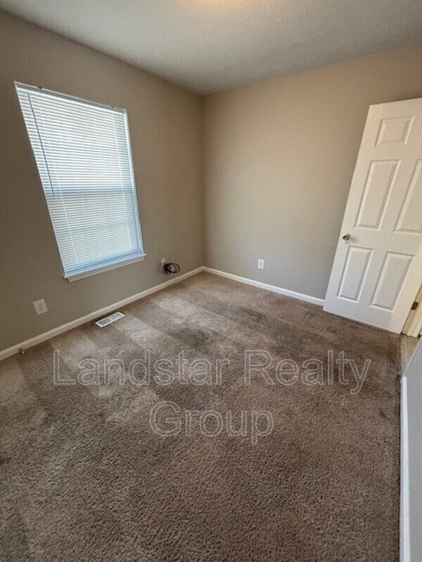 Building Photo - 3763 Parthenia Ave