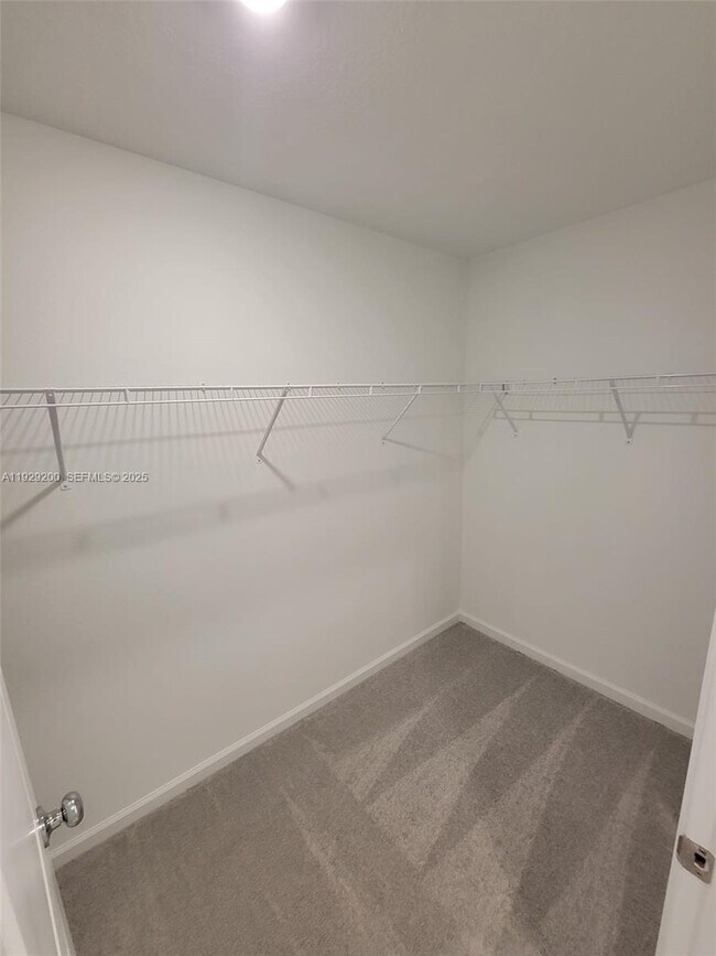 Building Photo - 3671 Hardman Dr