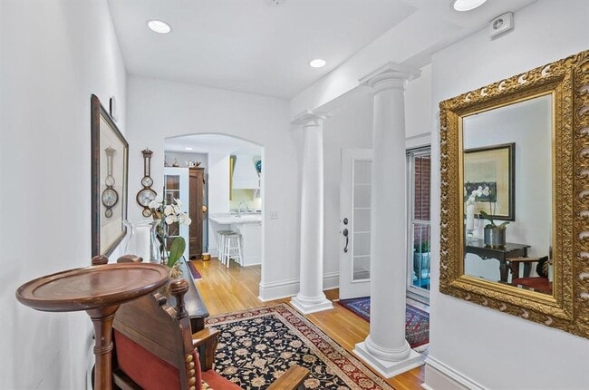 Building Photo - Historic Queen-Anne Style Home