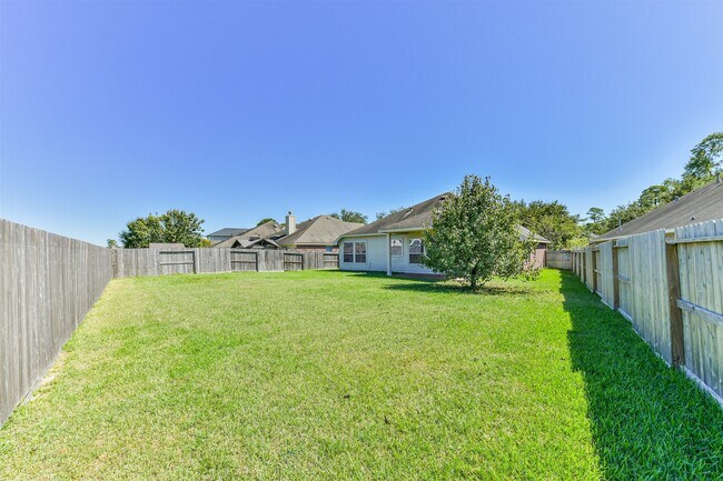 Building Photo - 13719 Rolling River Ln