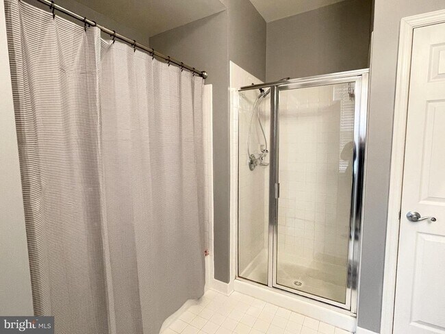 Building Photo - 1850 Cedar Cove Way