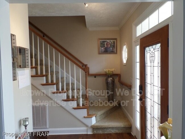 Building Photo - 124 Highgrove Ct