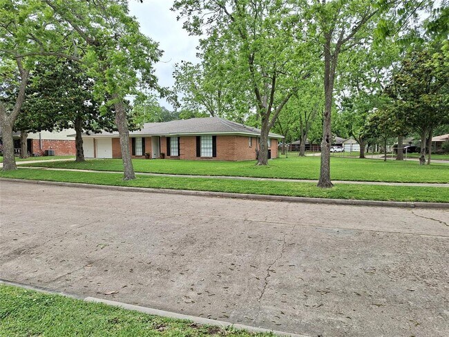 Building Photo - 9759 Ebb St