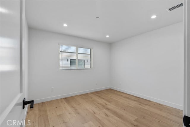 Building Photo - 11142 Woodley Ave
