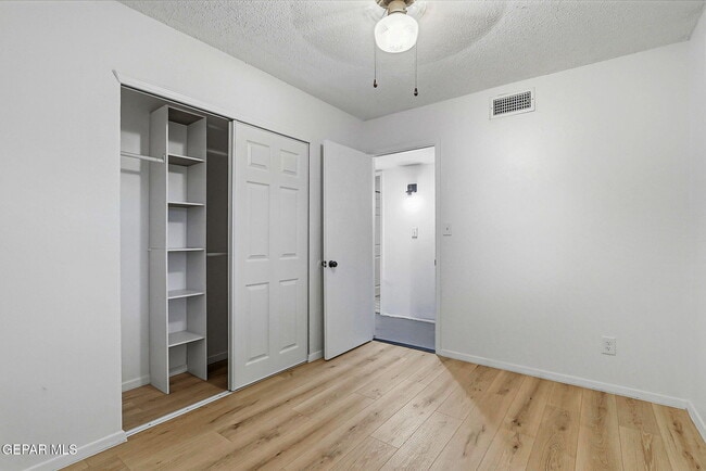 Building Photo - 4609 Skylark Way