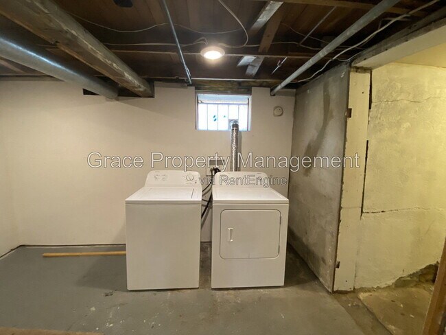 Building Photo - 636 Tennyson St