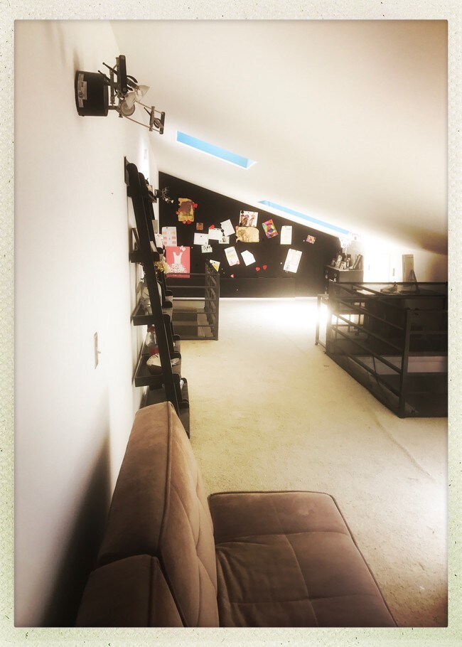 3rd Floor Bonus Room - 1314 16th St